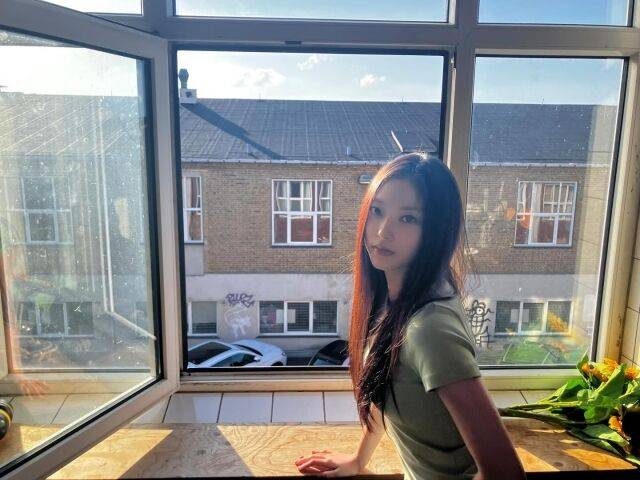Haerin celebrated her birthday with new photos shared by ADOR.
