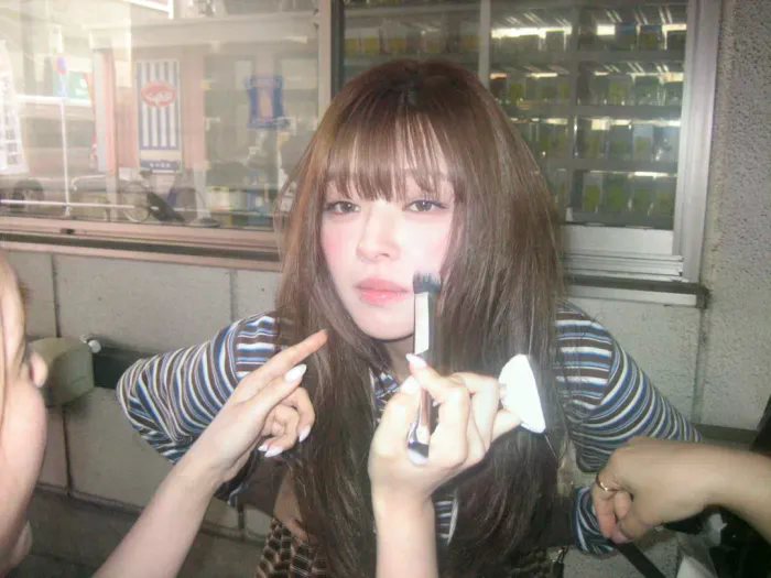 Jeongyeon shared a healthy and energetic update during a recent YouTube appearance.