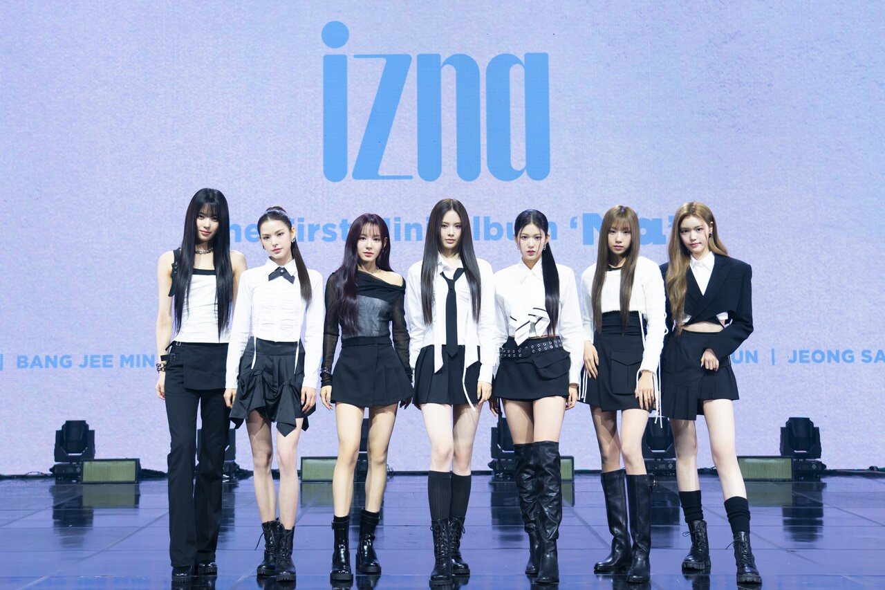 izna will take the stage at KCON JAPAN for the third year in a row.
